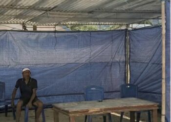 PULUHAN RUMAH RUSAK DI RANGGU KUWUS BARAT: Warga Bikin Tenda Darurat, Butuh Bantuan Segera