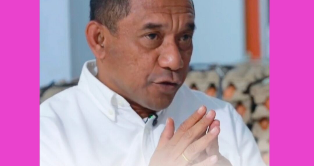 PESAN MENGHARUKAN BUPATI HERY NABIT DI TENGAH PUING GEMPA MANGGARAI: Hormat Saya Untuk Nakes dan Kades Yang Rumahnya Roboh Tapi Tetap Melayani Rakyat!