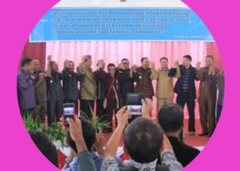 70 TAHUN ASPIRASI FLORES JADI PROVINSI TERNYATA SUDAH MELEDAK DI HADAPAN KOMISI NASROEN DI ENDE! Dari Panitia Nasroen 1950-an Sampai Kongres Rakyat Flores Lembata Alor 2014 Di Bajawa, Rakyat Flores Konsisten Minta Provinsi Sendiri!